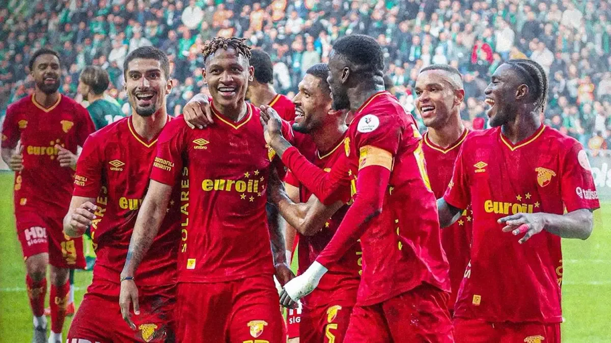 Kocaelispor'a konuk olan İzmir ekibi maçtan 2-1 galip ayrıldı.