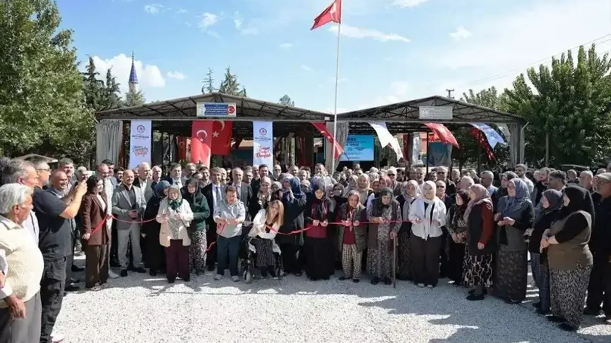 Denizli'de açılışı yapılan 11 kilometrelik yeni yol.