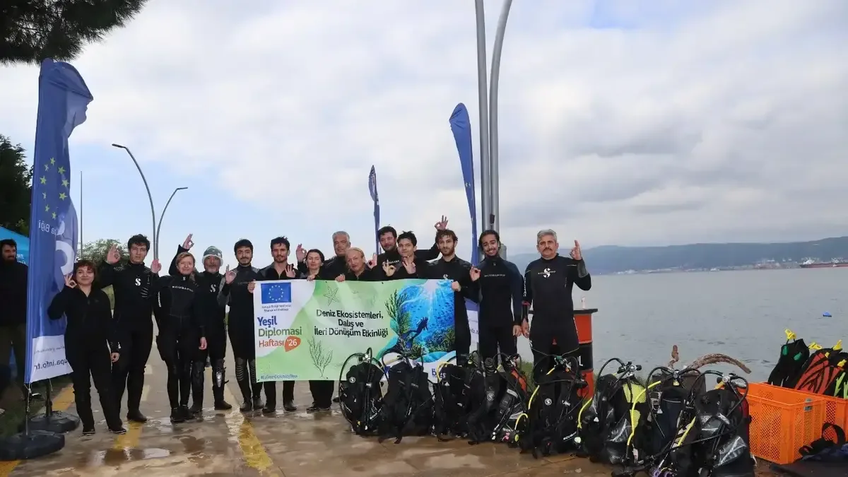 Kocaeli'de gerçekleştirilen deniz ekosistemleri ve ileri dönüşüm etkinliğinden bir kare.