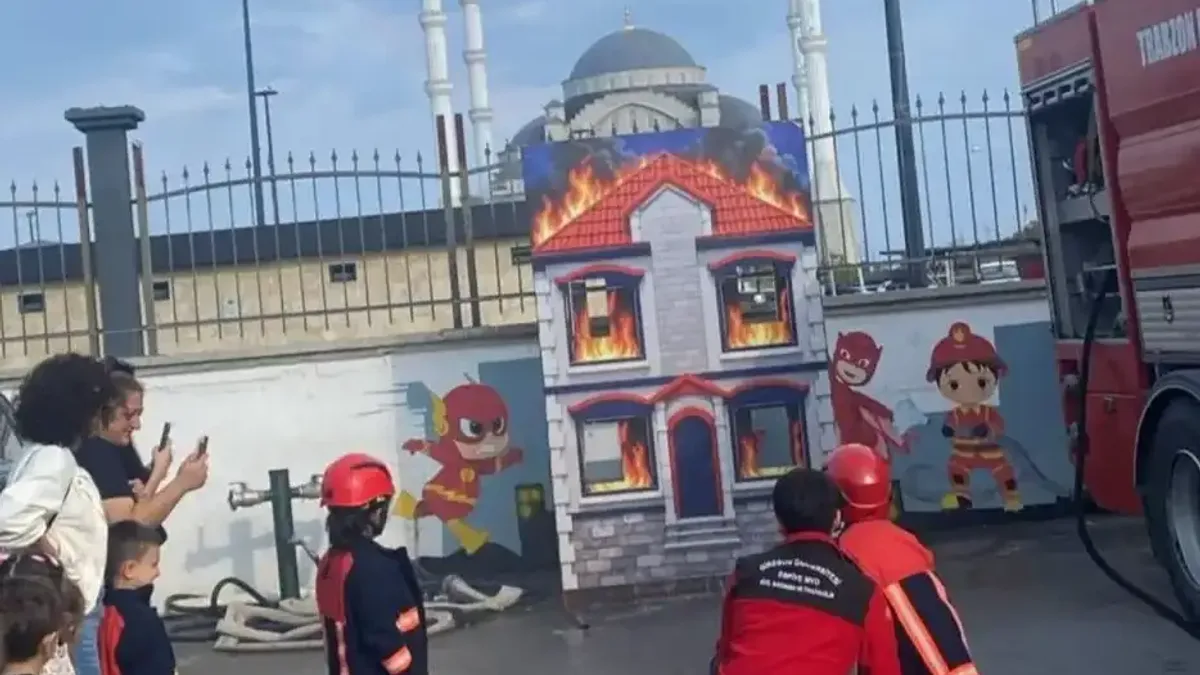 Trabzon'da itfaiye eğitimiyle güvenlik bilinci artıyor