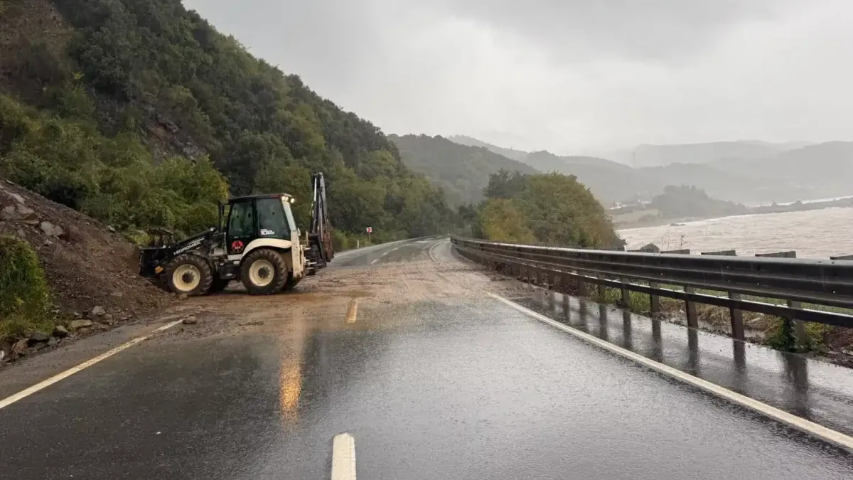 Zonguldak'ta sağanak yağış sonrası saha çalışmaları