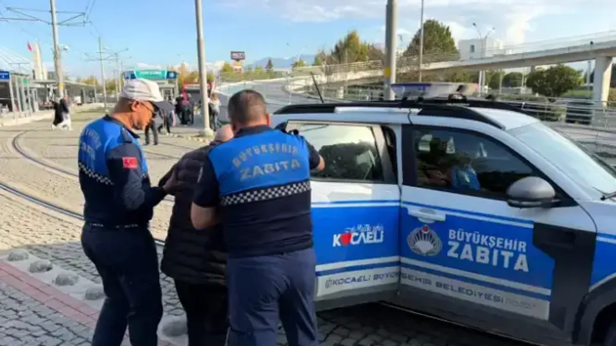Kocaeli zabıtasından örnek davranış - Detay Görsel 1
