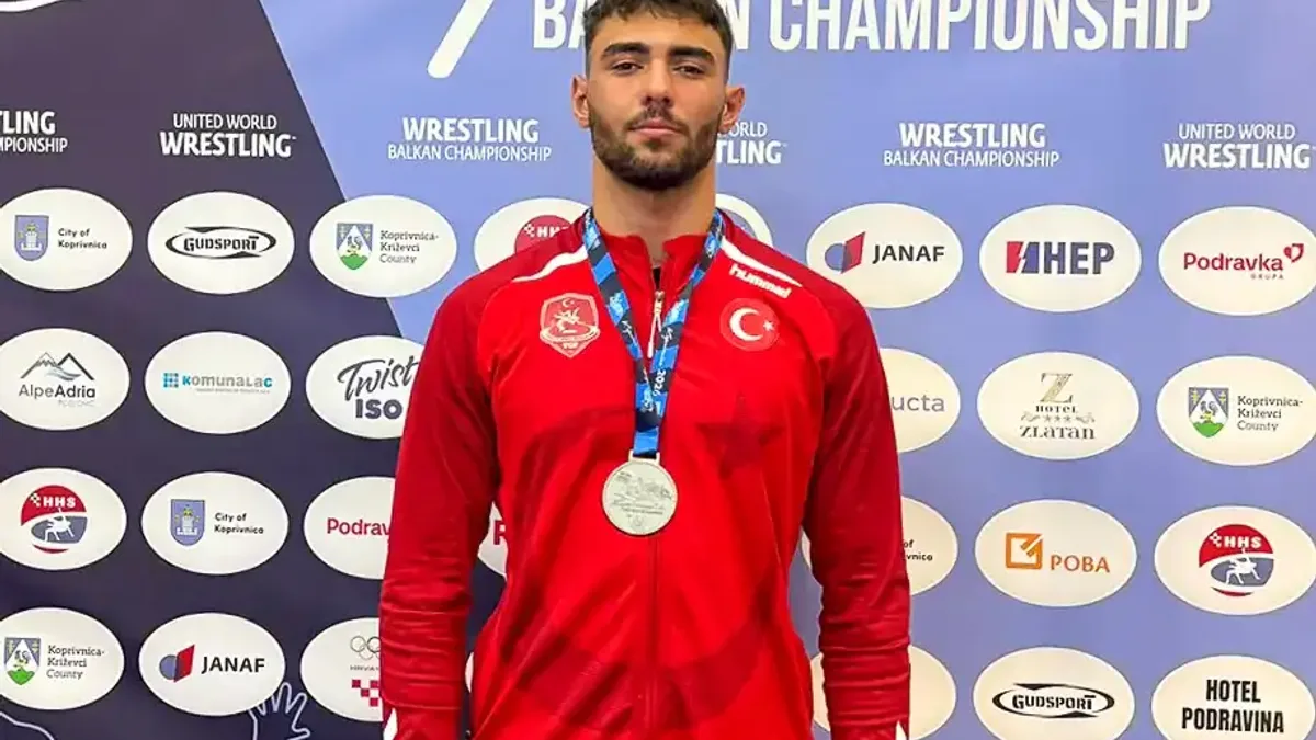 Muhammed Balkan, uluslararası arenada gümüş madalya kazandı