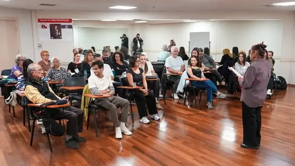 Maltepe Tiyatro Festivali'nde sahne sanatları derinlemesine incelendi