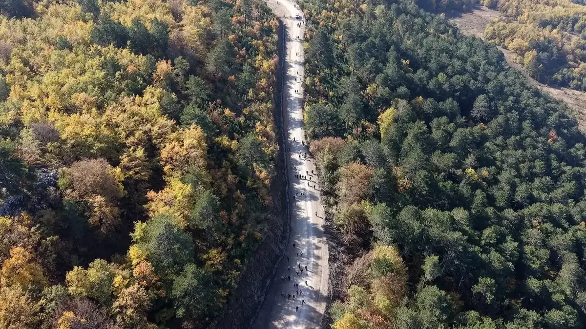 Sakarya Büyükşehir Belediyesi sonbahar doğa yürüyüşleri Geyve Kılıçkaya parkurunda yapıldı.