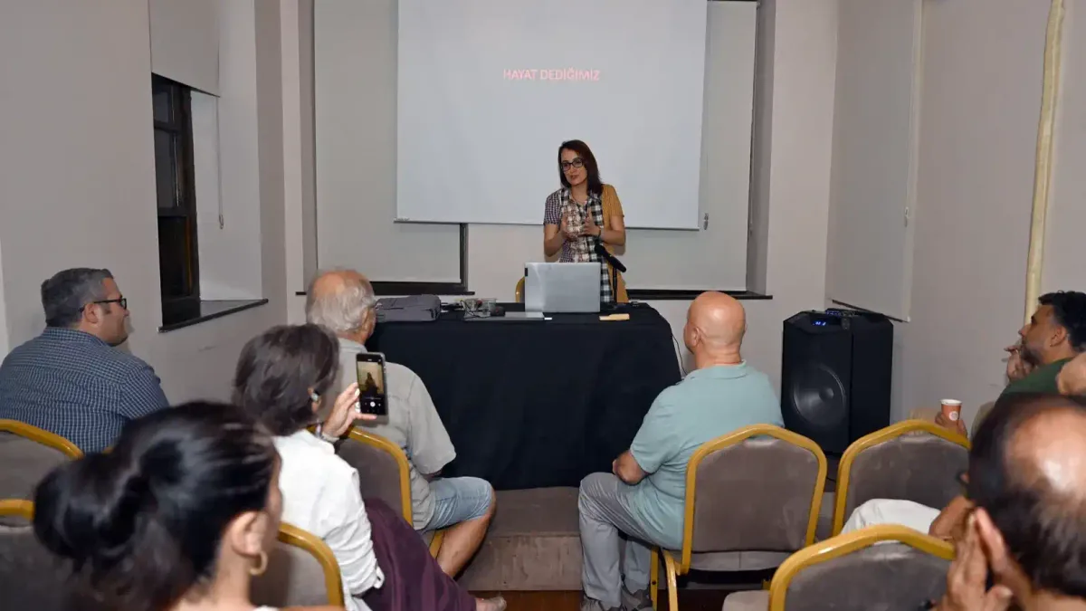 Mersin'de sanat her yere yayılıyor