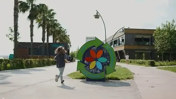 Kocaeli Büyükşehir Belediyesi'nin sıfır atık projeleri ile çevreye katkısı.
