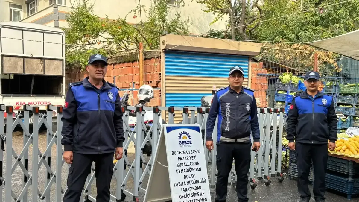 Gebze Belediyesi zabıta ekipleri pazar yerlerinde denetim gerçekleştirdi.