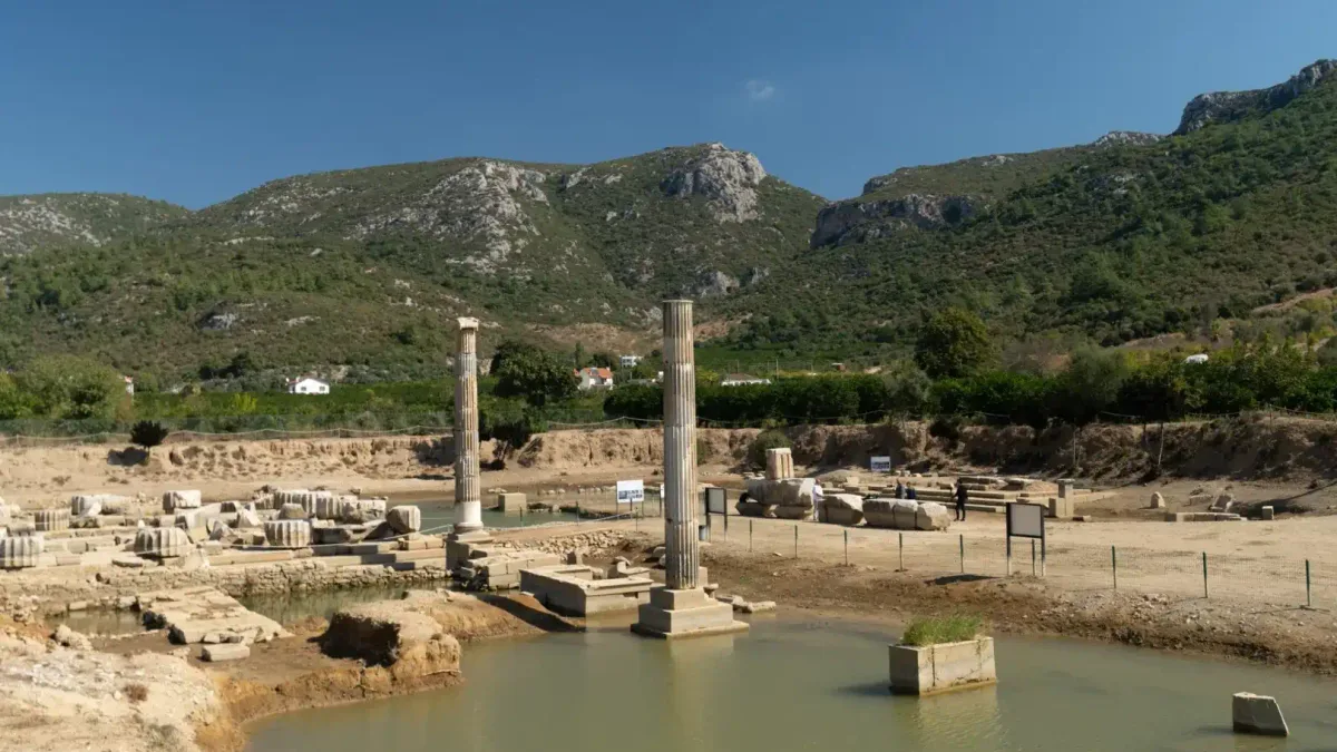 Klaros'un derinliklerinde antik sırlar açığa çıkıyor