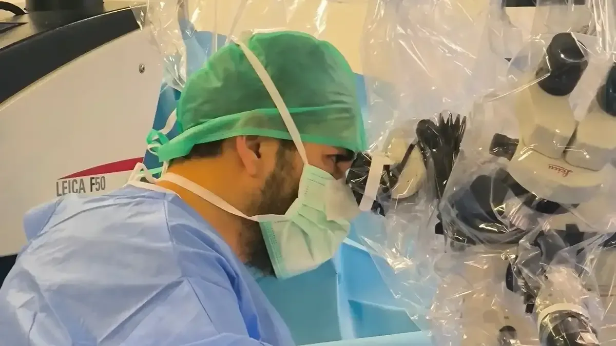 Op. Dr. Tahsin Saygı ve çalışma arkadaşlarının beyin sinir bağlantıları üzerine yaptığı araştırma uluslararası alanda dikkat çekti.