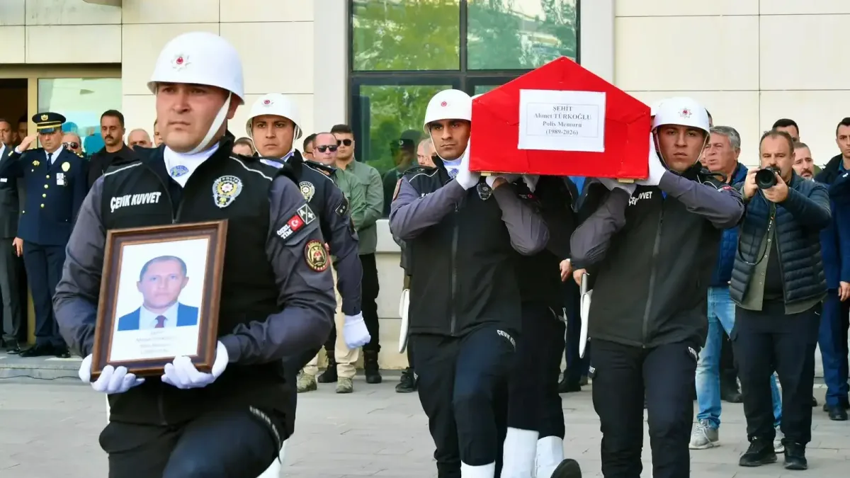 Son görevine veda eden şehit polis Ahmet Türkoğlu