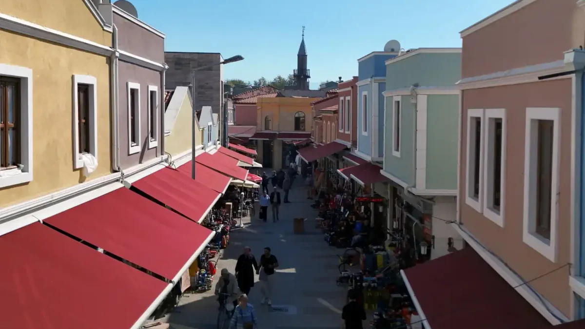 Uzunçarşı, Sakarya'nın ticaret merkezine dönüşüyor