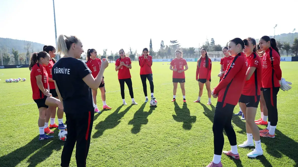 Kadın milliler Slovenya'da play-off umutlarını tazeliyor