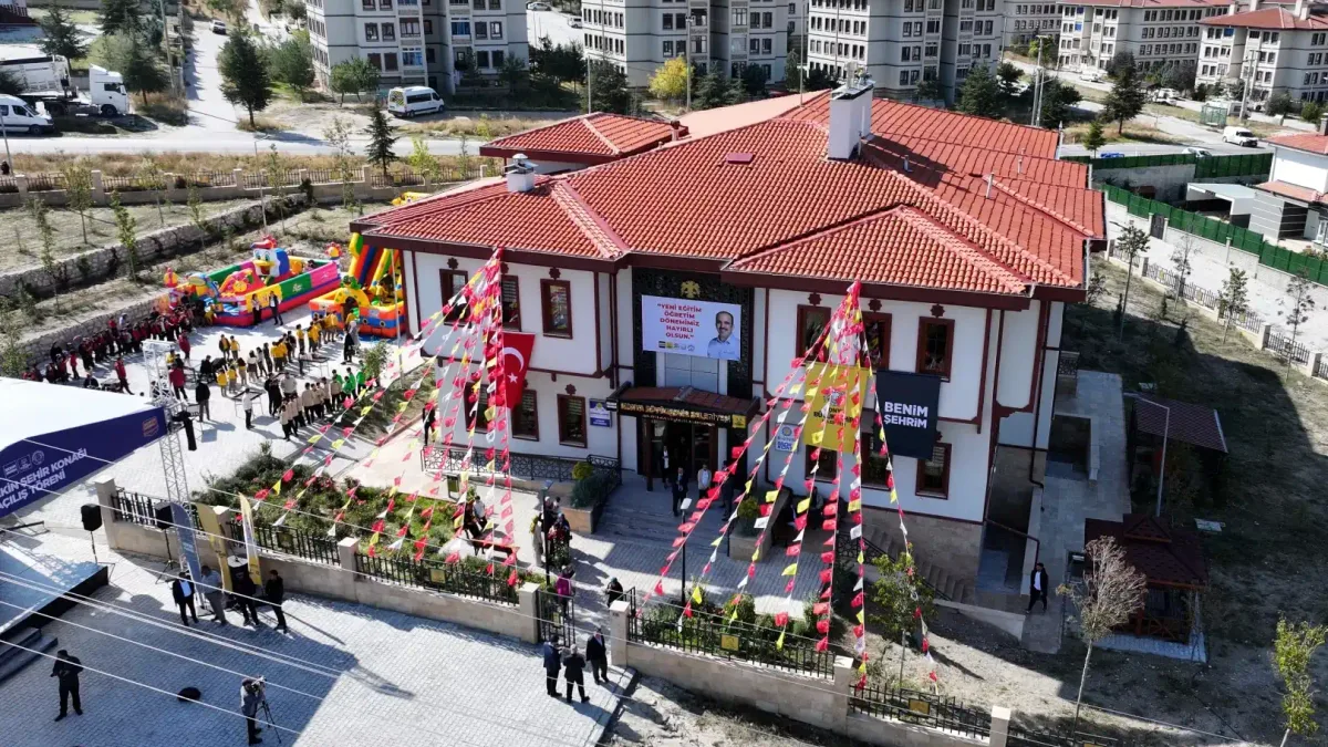 Altınekin'de yeni bir yaşam alanı açıldı
