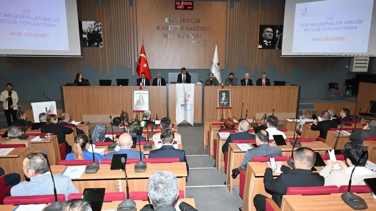 Ege Belediyeler Birliği Meclis Toplantısı İzmir'de yapıldı.