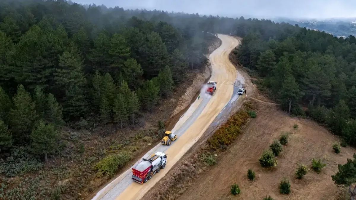 Söğütçük'te ulaşımda dev adım: 11 kilometrelik yol çalışması başladı
