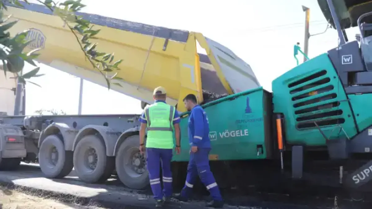 İzmir Selçukta on beş buçuk kilometrelik yol yenileniyor - Detay Görsel 1