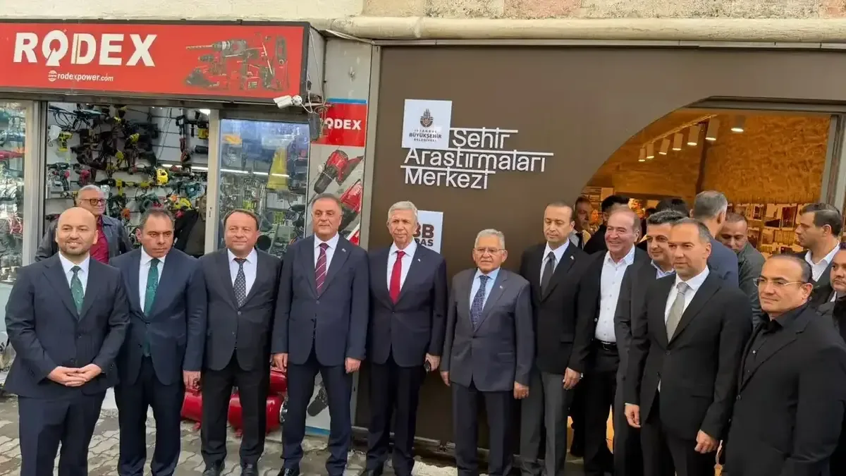 Kuyumcu Han'da Şehir Araştırmaları Merkezi açılışı yapıldı.