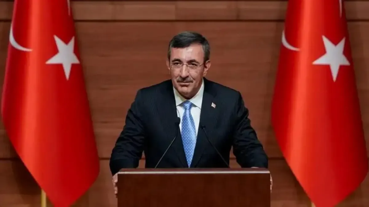 Cevdet Yılmaz: Enflasyonla mücadelede sosyal konut projeleri devrede