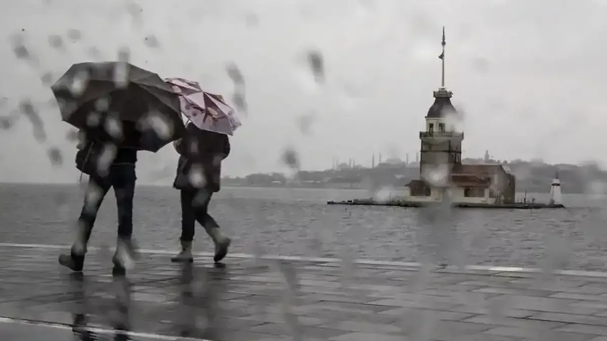 İstanbul'da kuvvetli sağanak yağış ve fırtına bekleniyor.