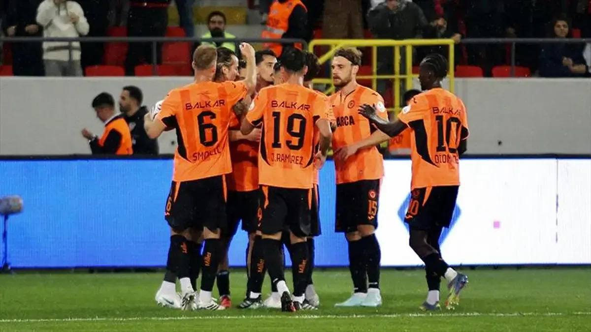 Arca Çorum FK karşılaşmadan 2-1 galip ayrıldı.