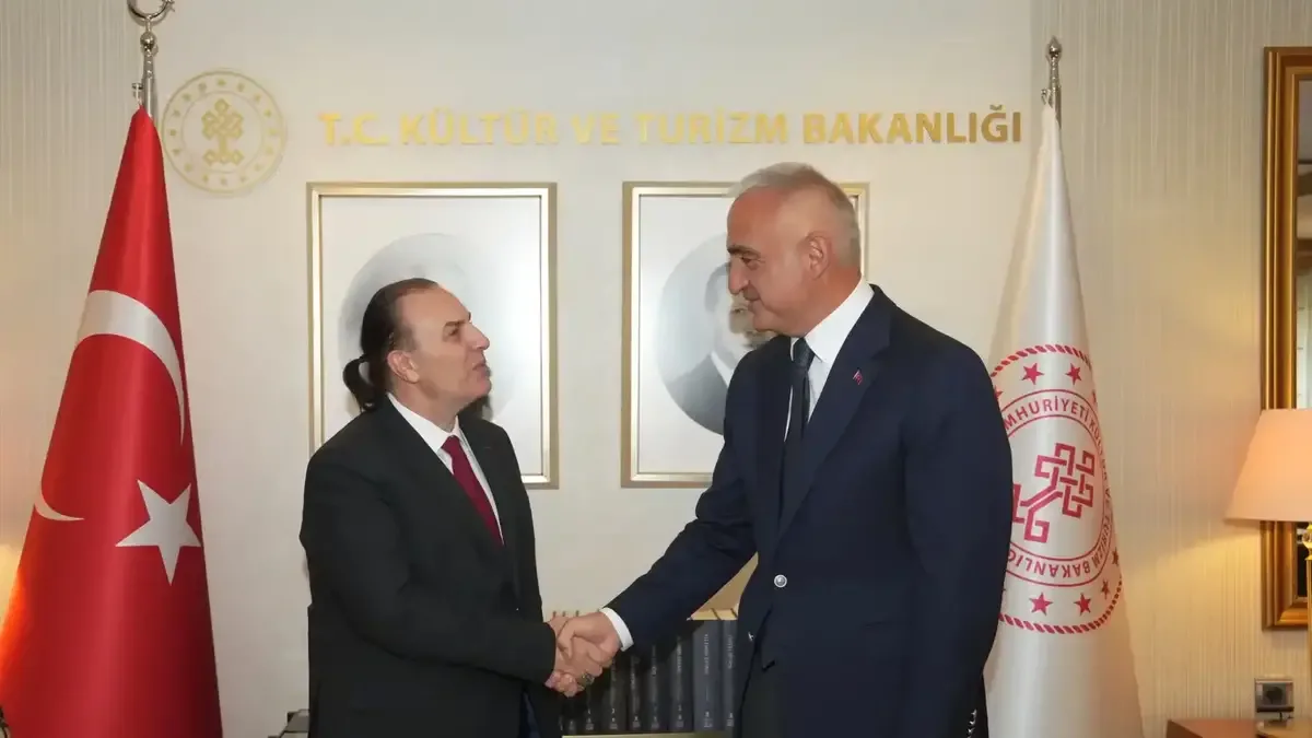 Kültür ve Turizm Bakanı Mehmet Nuri Ersoy, Devlet Opera ve Balesi Genel Müdürü Can Atilla'yı kabul etti.