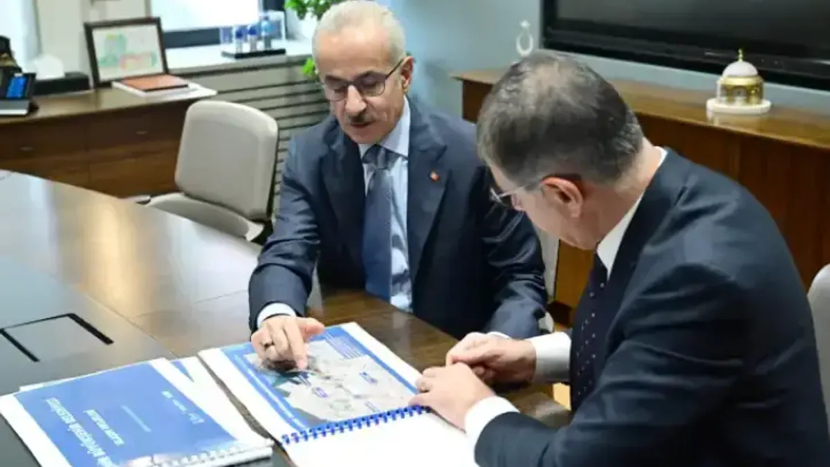Ankara'da İzmir zirvesi: Ulaşım projelerinde düğmeye basıldı - Detay Görsel 1