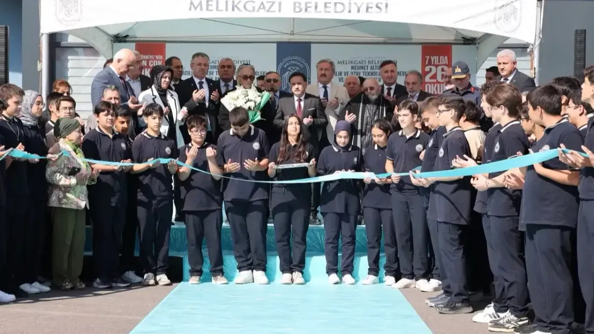 Havacılık ve Uzay Bilimleri Lisesi'nin açılış töreni