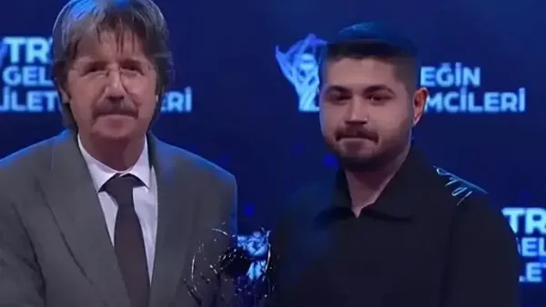 Enes Öztürk, 'Tekno Çoban' belgeseliyle ödül aldı.