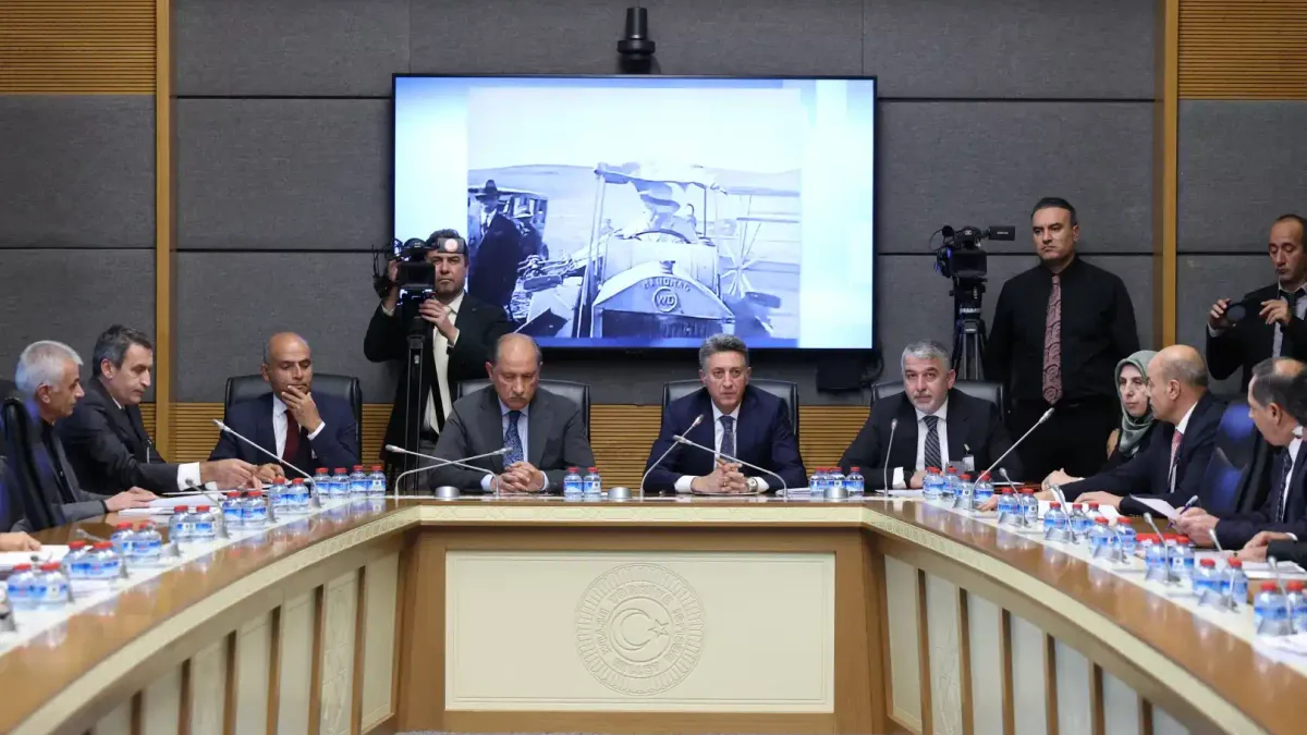 Atatürk Orman Çiftliği'nde süt ve bal üretimi