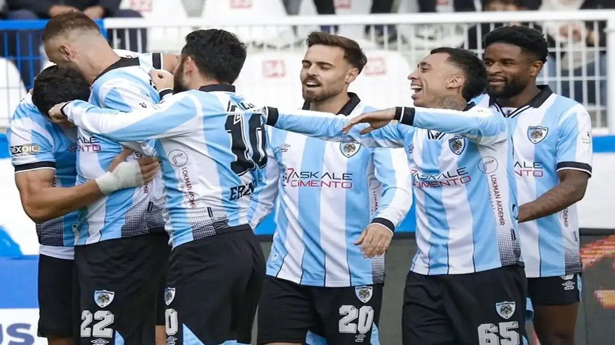 Erzurumspor Eyüpspor'u 2-0 mağlup etti.