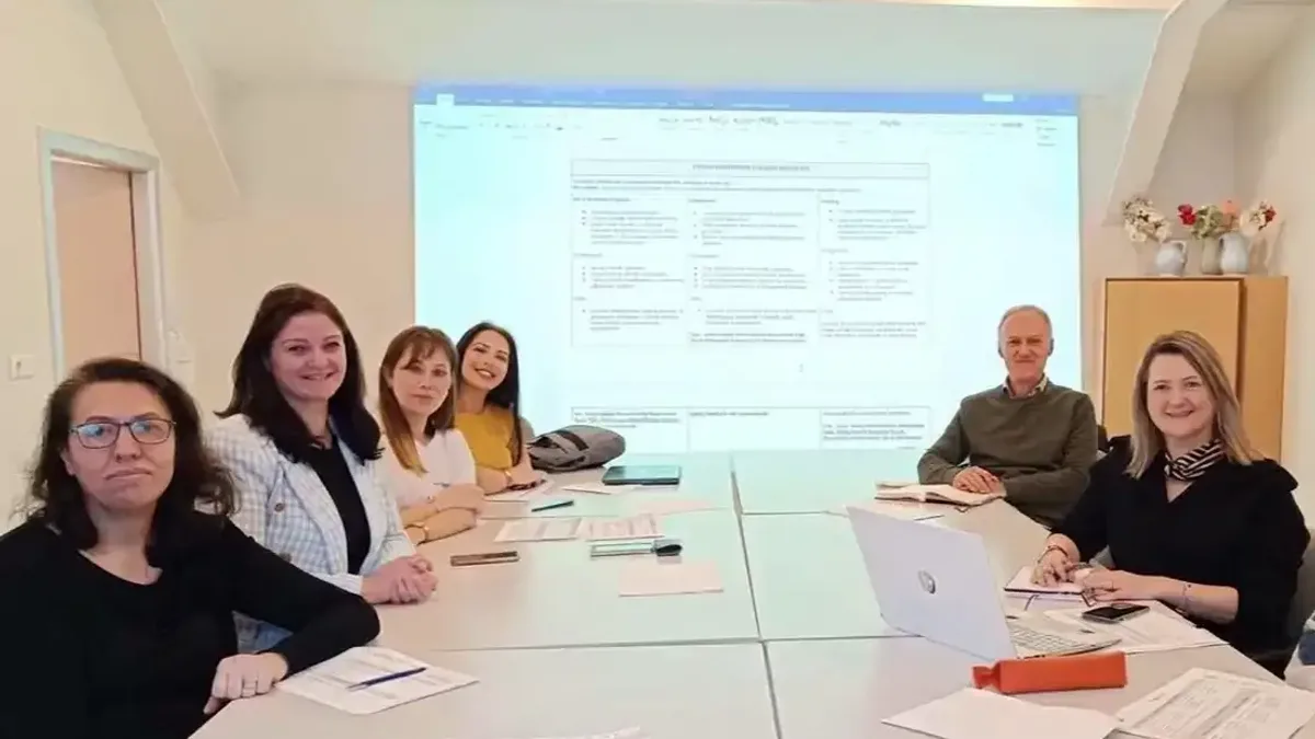 DEHB hakkında ailelere rehberlik eden bir broşür.