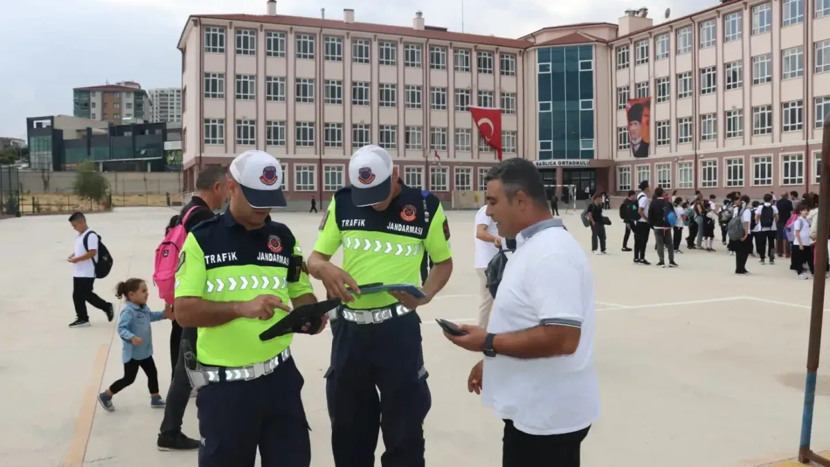Ankara'da okul çevresinde yapılan güvenlik denetimleri