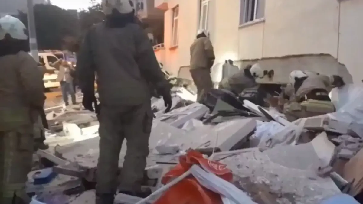 Maltepe'de çökme faciasında kurtarma çalışmaları devam ediyor