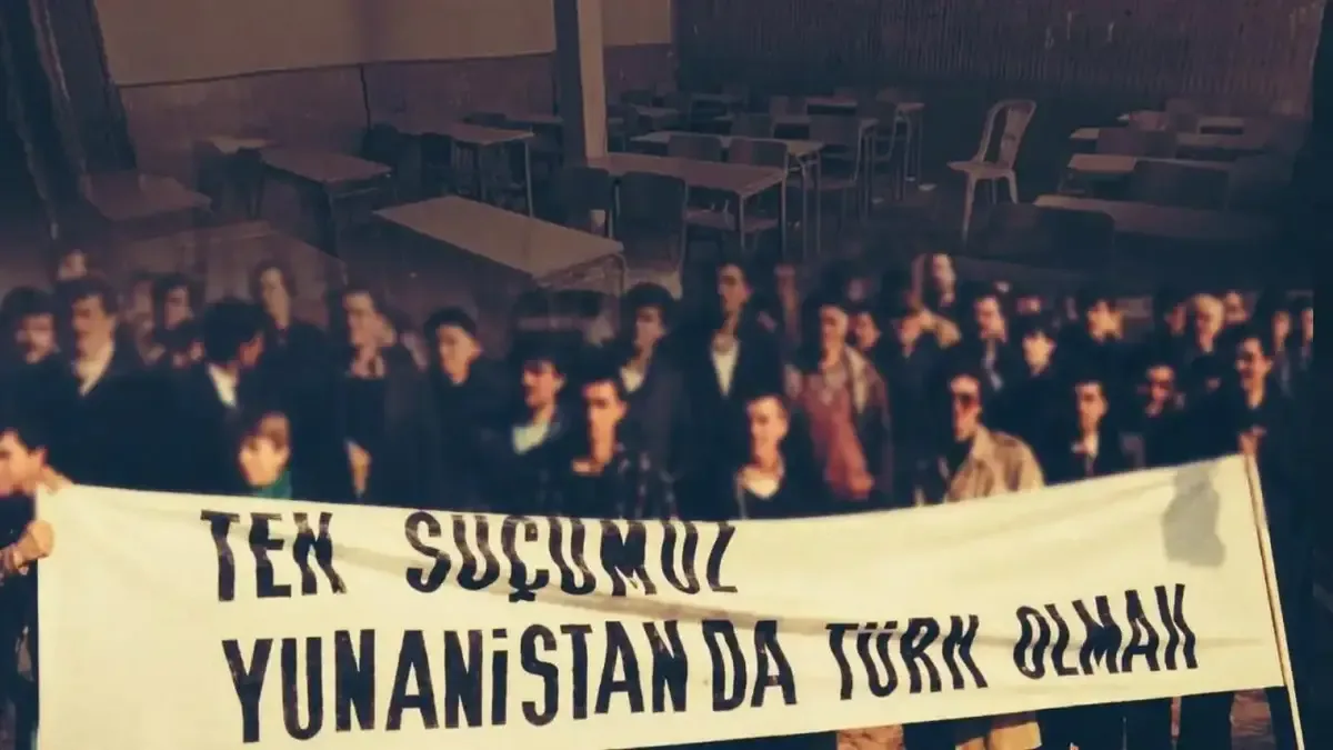 Batı Trakya'da Yunanistan tarafından kapatılan Türk azınlık ilkokulları bölgede yaşayan ailelerin tepkisine neden oluyor.