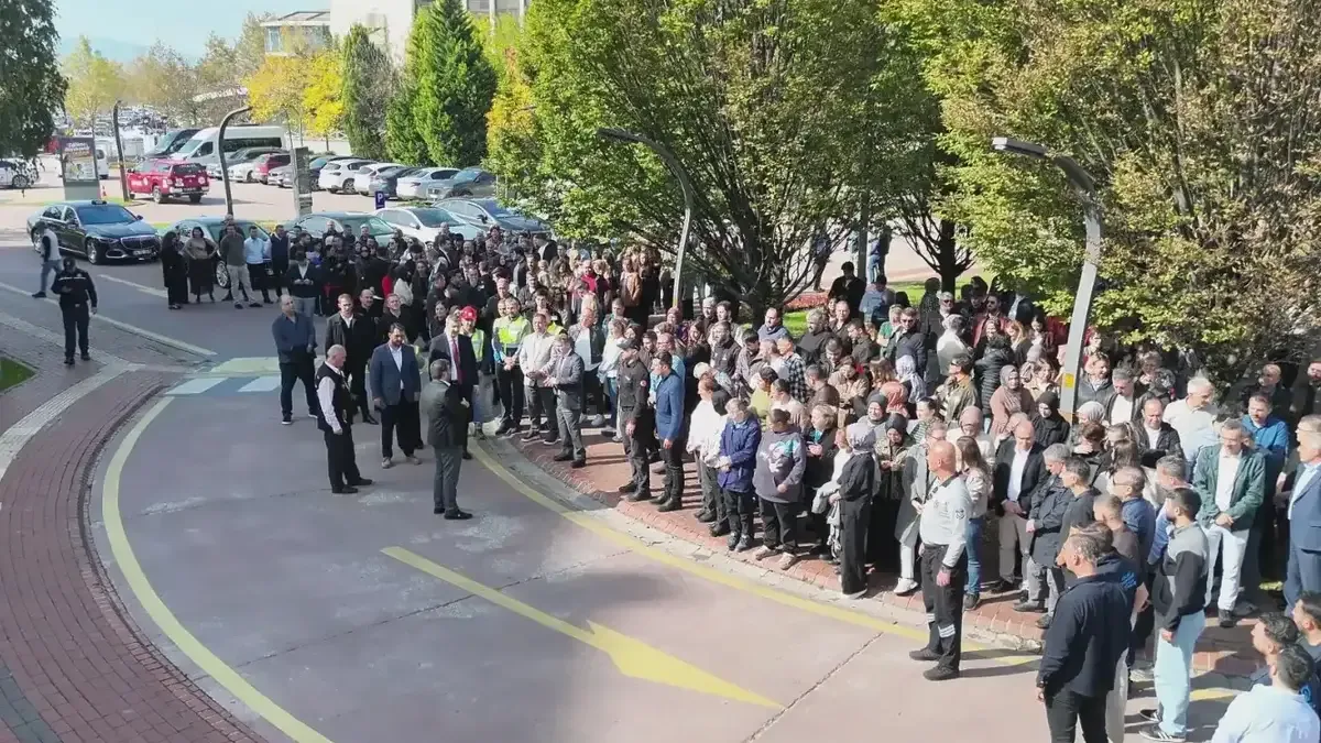 Kocaeli'de gerçekleştirilen afet tatbikatında personel uygulamalı eğitim aldı.