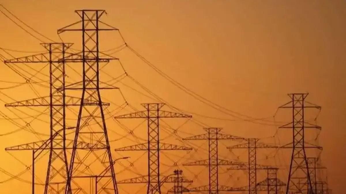 Yeni düzenlemelerle elektrik piyasasında depolama tesisleri için güç kontrolü şartı getirildi.