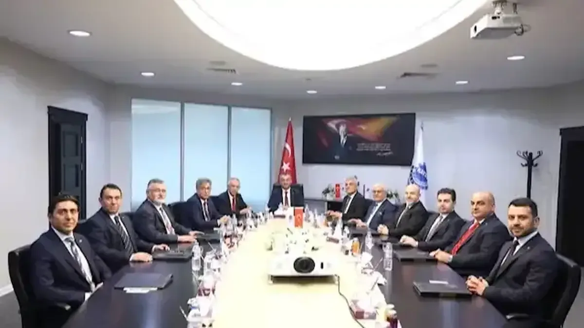 Kayseri Sanayi Odası yeni yönetim kurulu ilk toplantısını gerçekleştirdi.