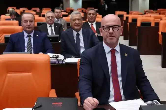 Serkan Sarı, TBMM'de yaptığı konuşmada ekonomik sorunları gündeme getirdi.