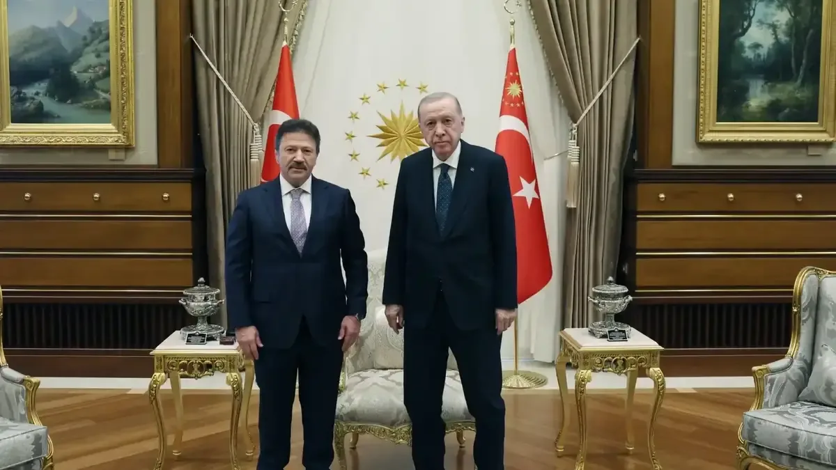 Cumhurbaşkanlığı Külliyesi'nde esnaf taleplerinin görüşüldüğü an.