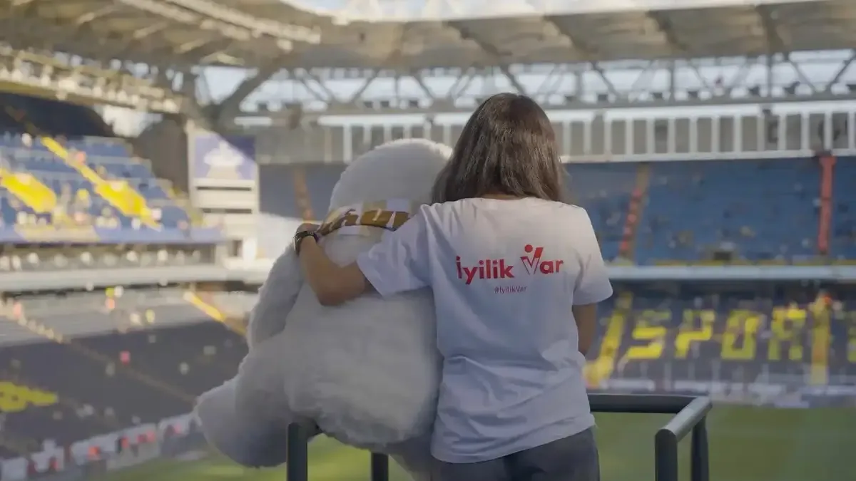 İyilik Var platformu, gönüllülerin toplumsal dayanışmaya katkıda bulunmasını sağlıyor.