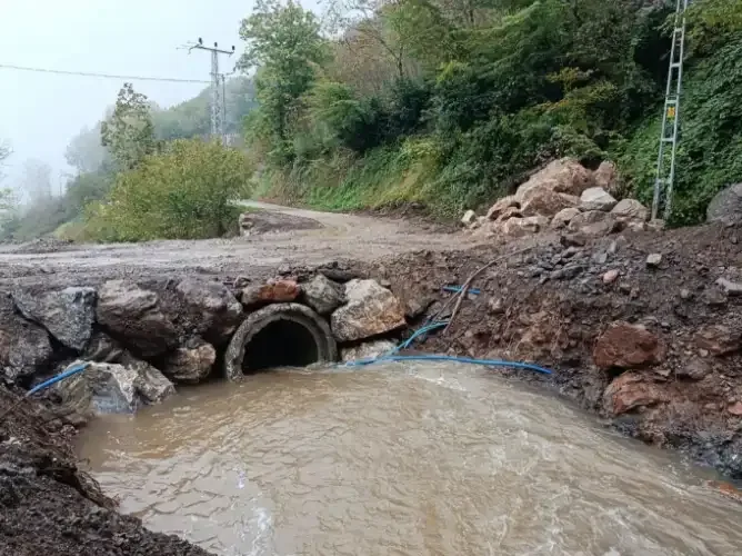 Gölyaka'da köy yolları yeniden açıldı - Detay Görsel 1