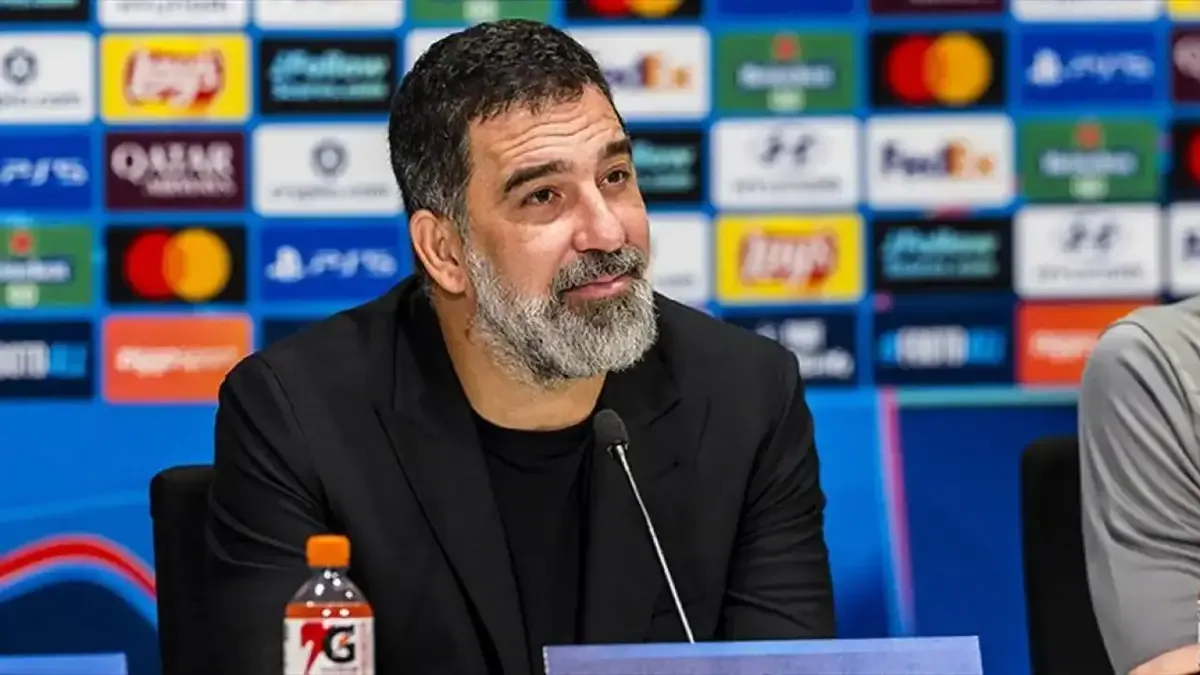 Arda Turan, Shakhtar Donetsk Teknik Direktörü olarak görevine devam ettiğini vurguladı.