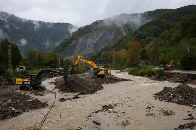 İçişleri Bakanı Çiftçi Sakarya'da incelemelerde bulundu - Detay Görsel 2
