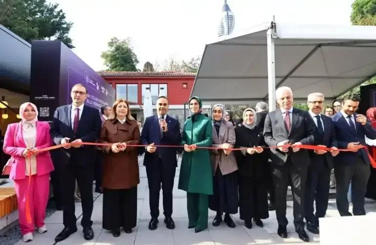 KADEM İnovasyonda Kadın Bilgi Merkezi açılış töreninden bir görüntü. - Fotoğraf 2