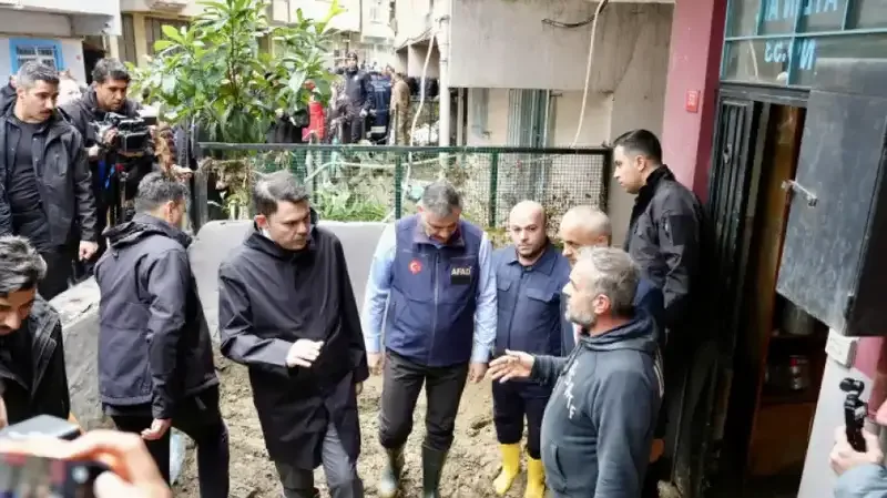 Bakan Kurum'dan Ayazağa'da sel sonrası açıklama - Detay Görsel 1