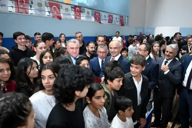 Bakan Bak, Melekbaba Spor Tesisini inceledi - Detay Görsel 1