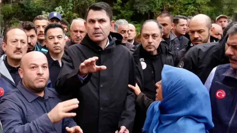 Bakan Kurum'dan Ayazağa'da sel sonrası açıklama - Detay Görsel 2