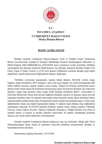 İstanbul Anadolu Cumhuriyet Başsavcılığı'nın düzenlediği operasyon kapsamında gözaltına alınan şüphelilere ait dijital materyallerin incelenmesi. - Fotoğraf 1