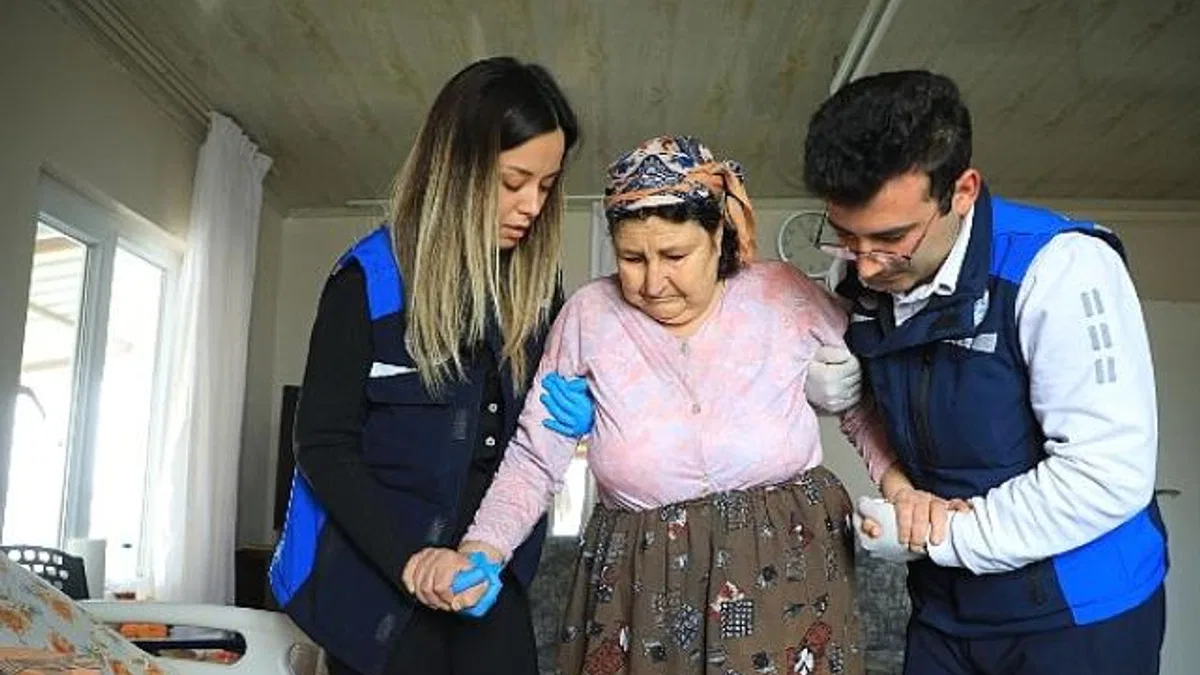 Büyükşehir'in Fizyoterapistleri ile Hastalar Yeniden 'Hissediyor'